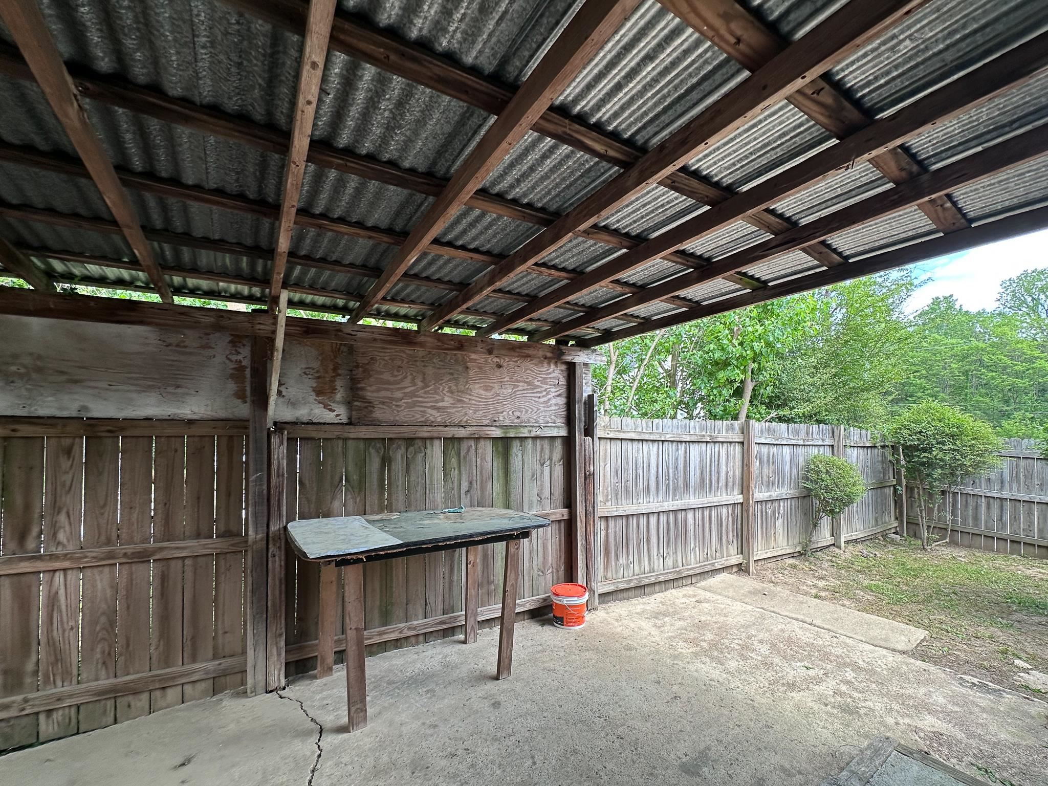 1811 Wells Station Rd Property Photo 29