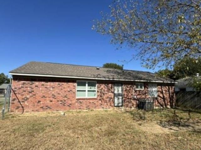 65 W Paxton Ln Property Photo 2