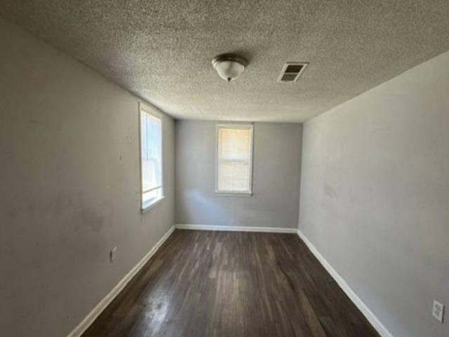 65 W Paxton Ln Property Photo 4