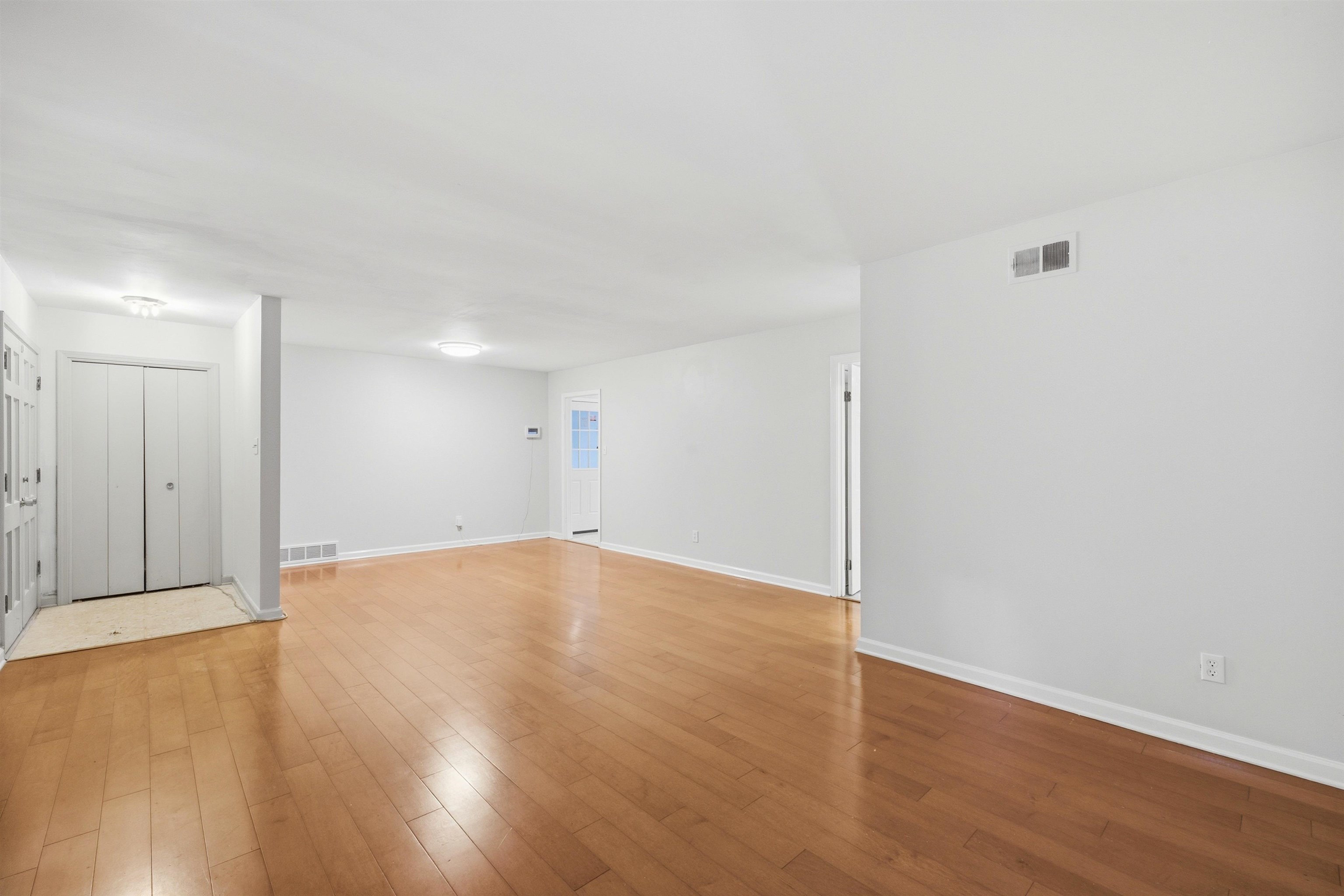 130 N Graham St Property Photo 13