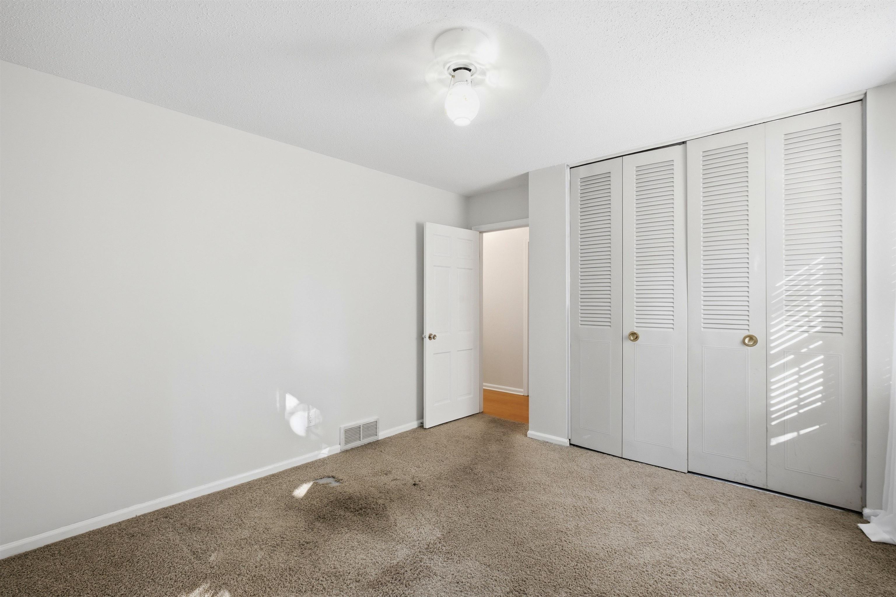 130 N Graham St Property Photo 20