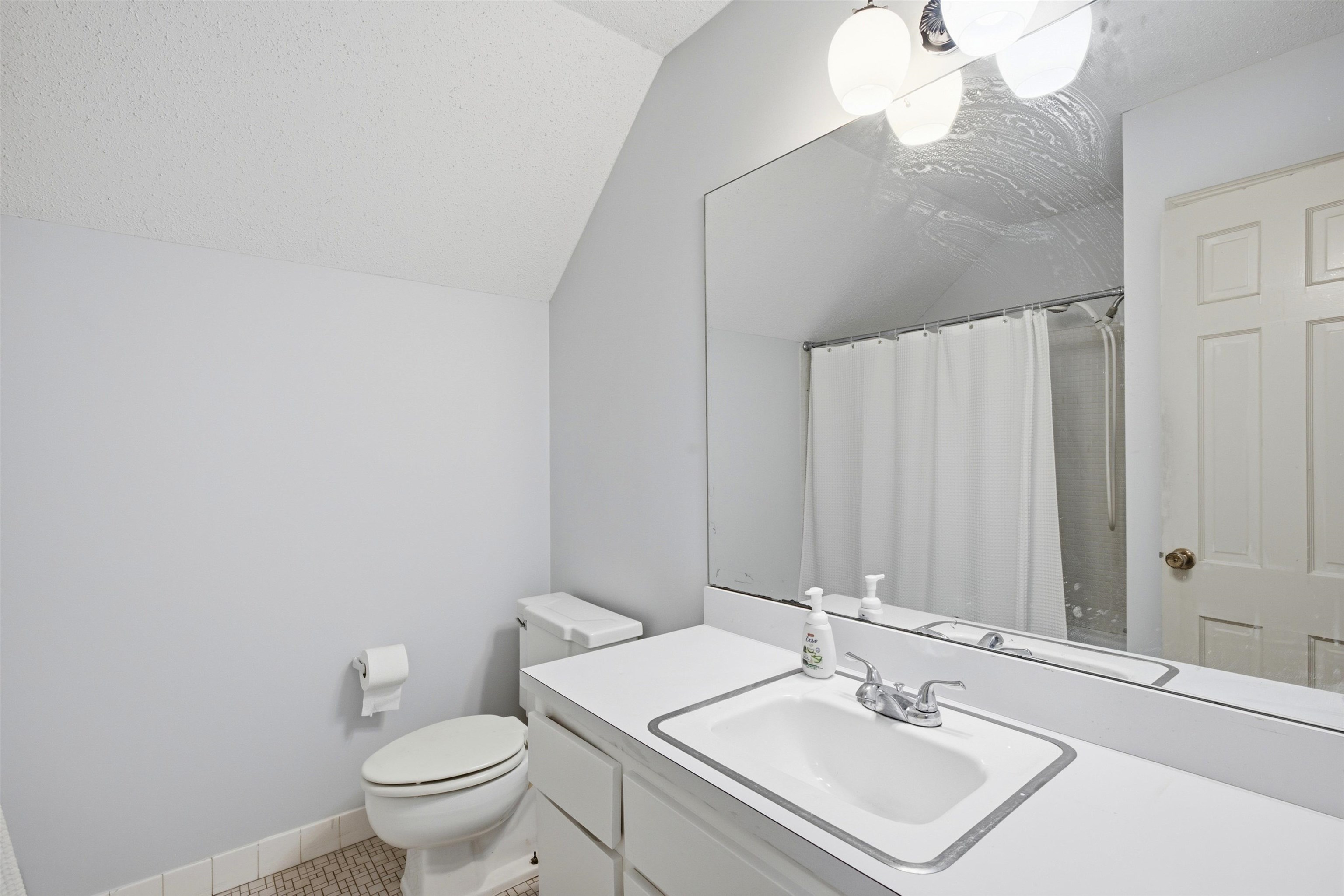 130 N Graham St Property Photo 22