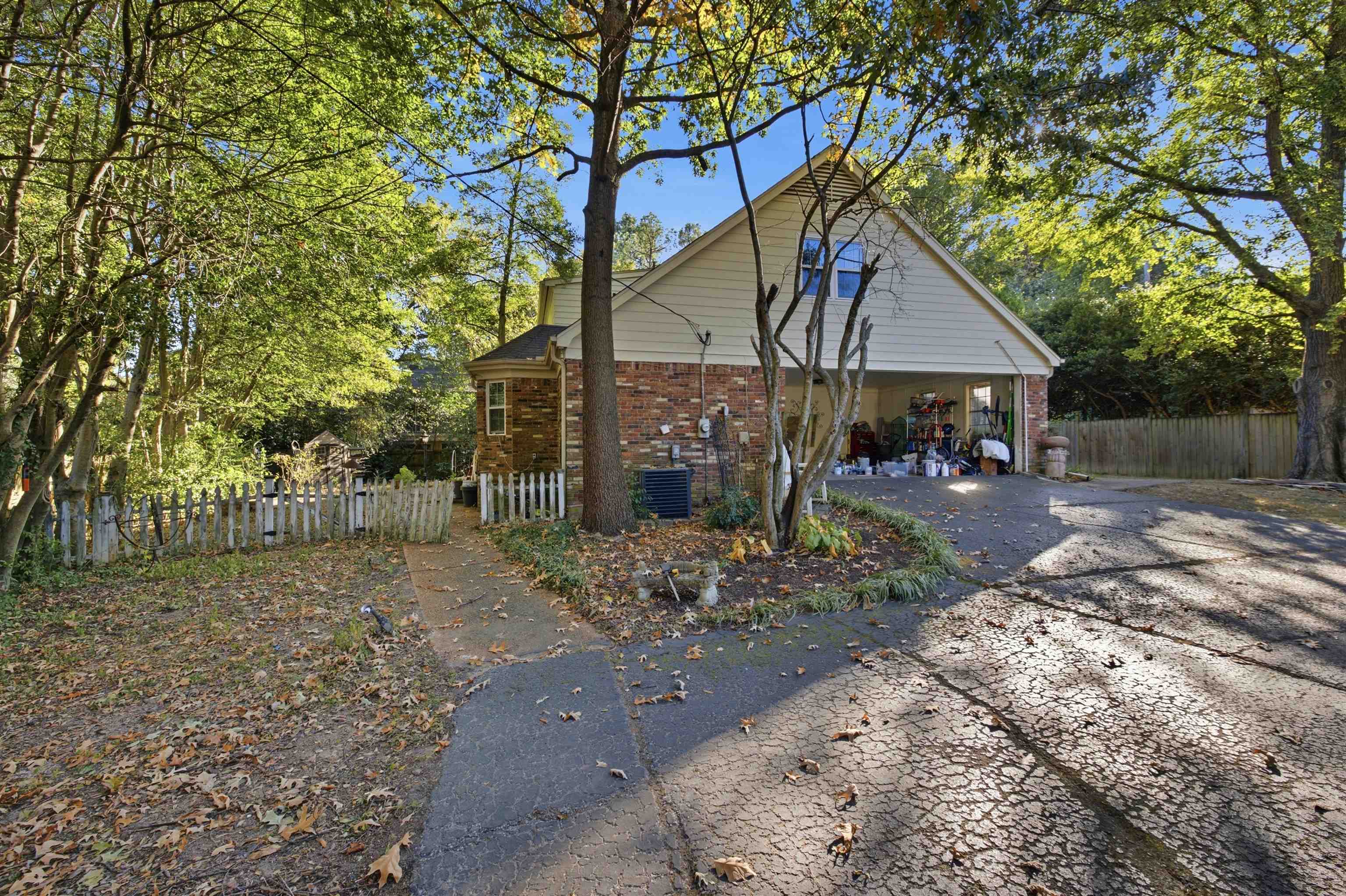 130 N Graham St Property Photo 31