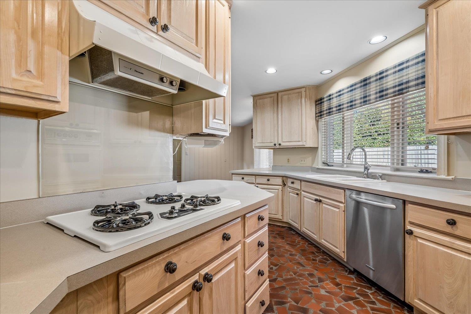 307 S Grove Park Rd S Property Photo 15