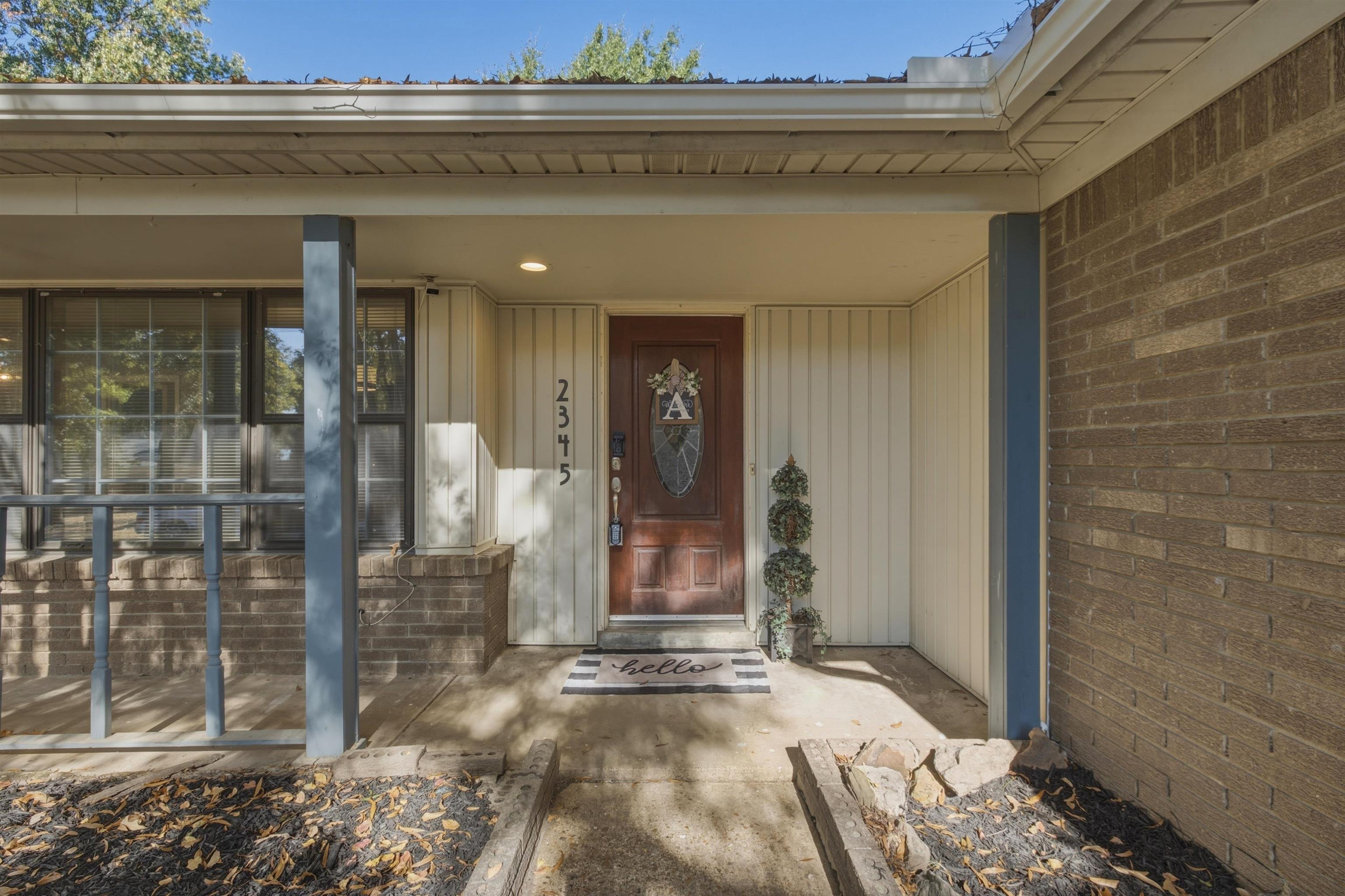 2345 Lovitt Dr Property Photo 2