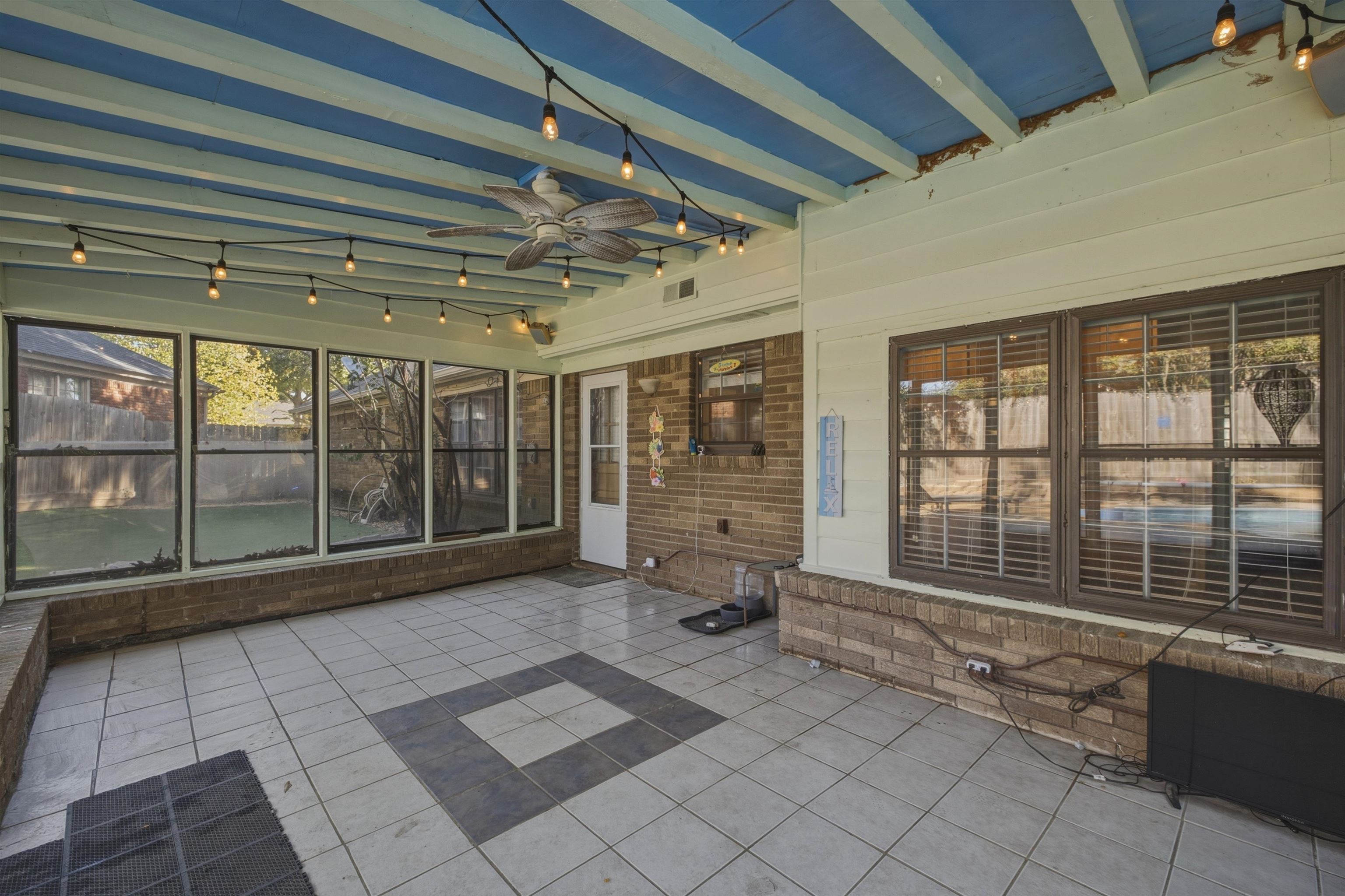 2345 Lovitt Dr Property Photo 35
