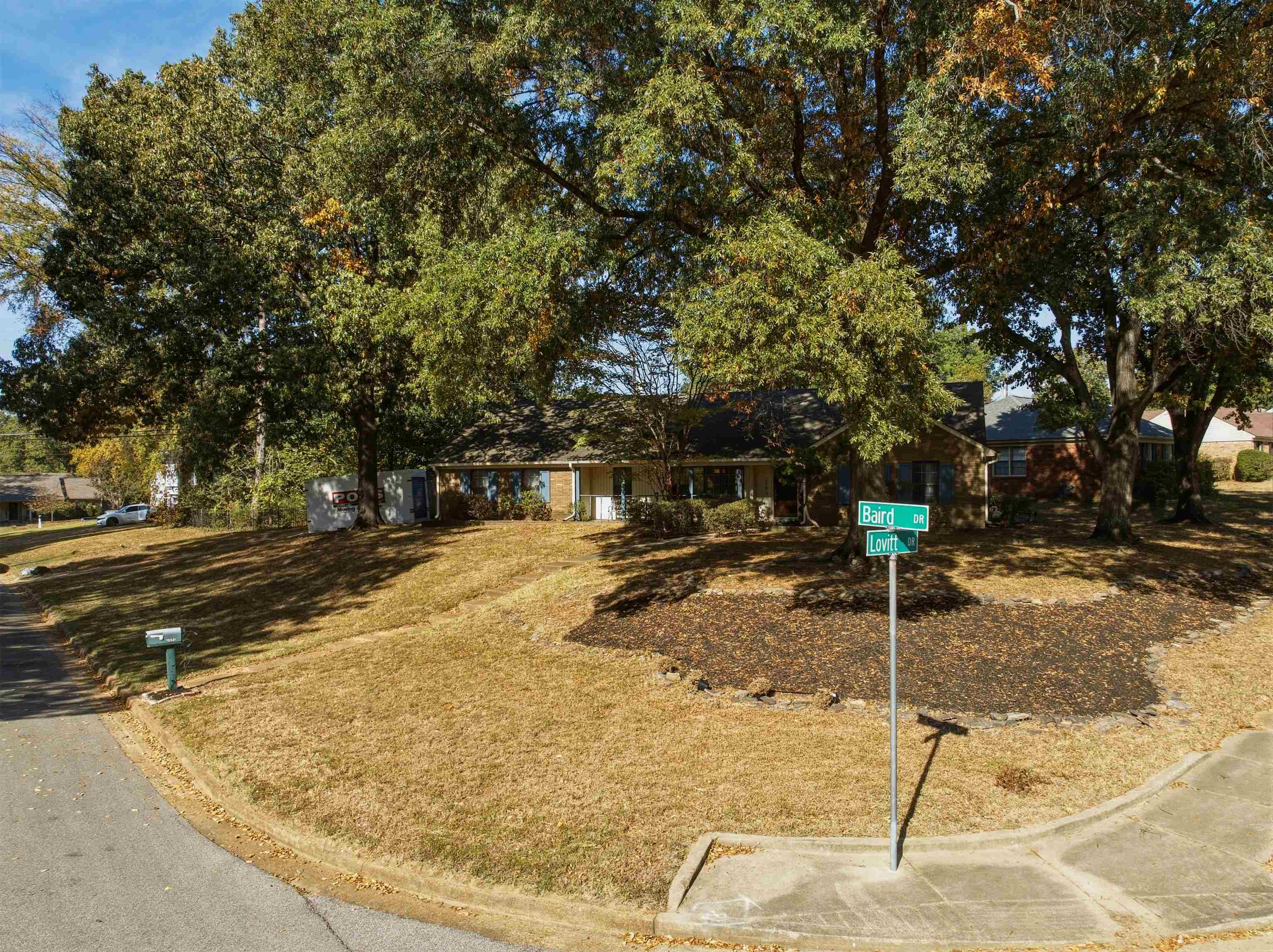 2345 Lovitt Dr Property Photo 37