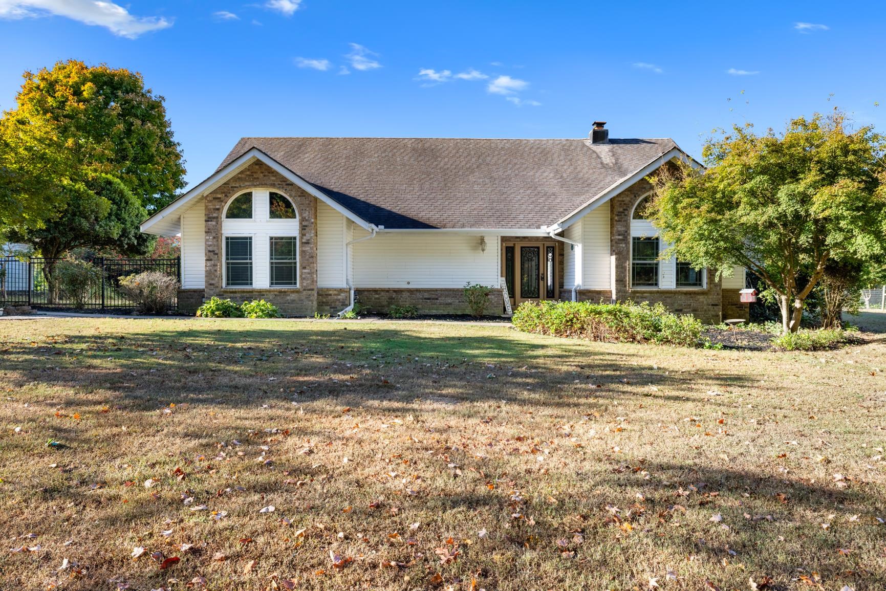 433 Melanie Ln Property Photo 1