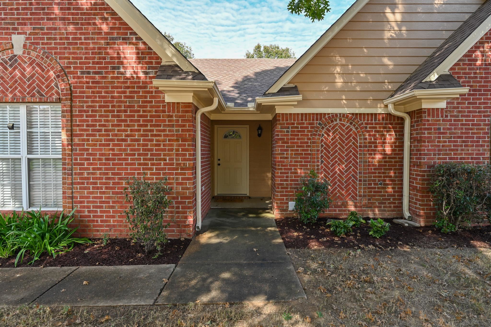 945 Lakemont Dr Property Photo 10