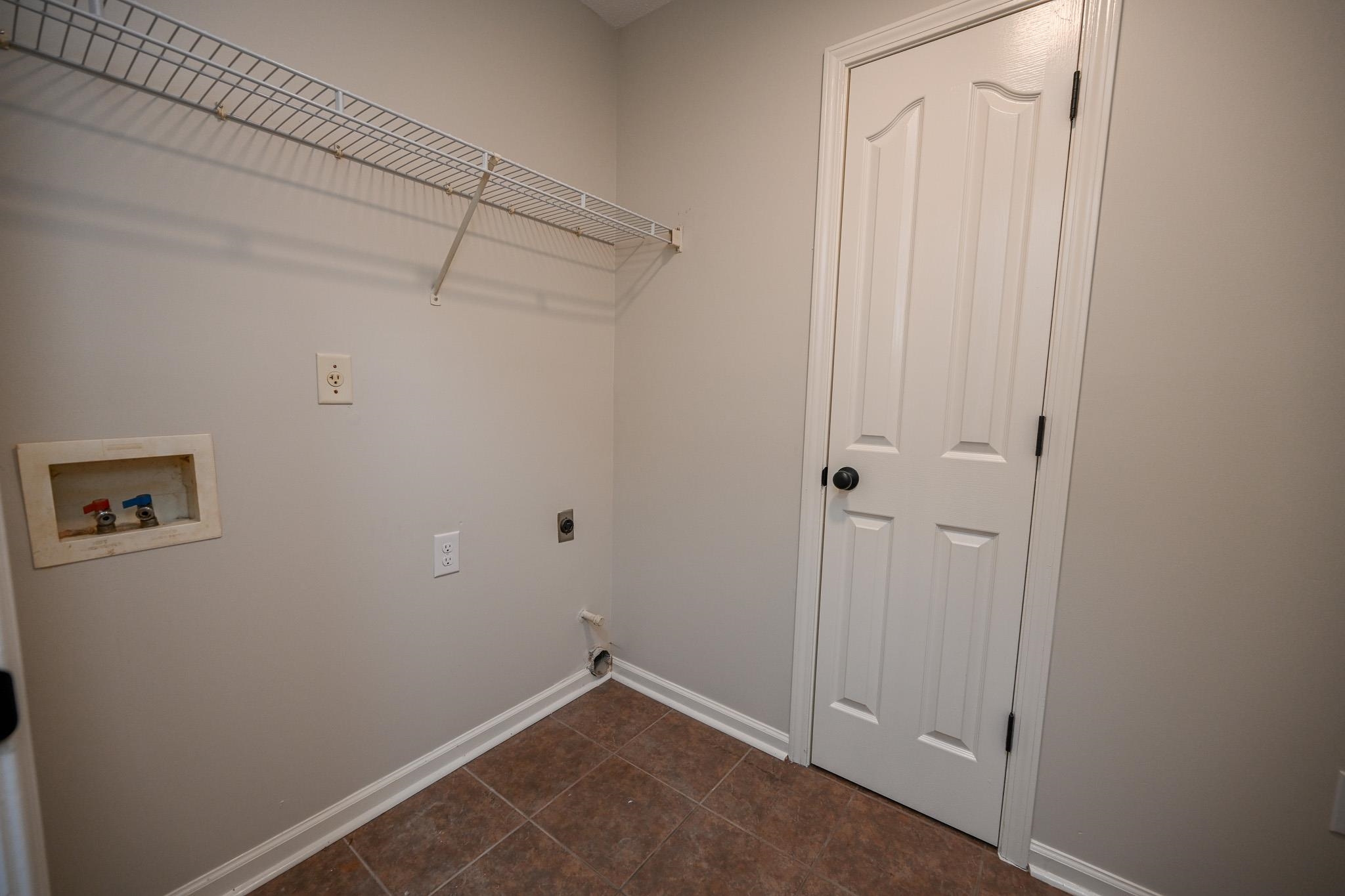 945 Lakemont Dr Property Photo 26