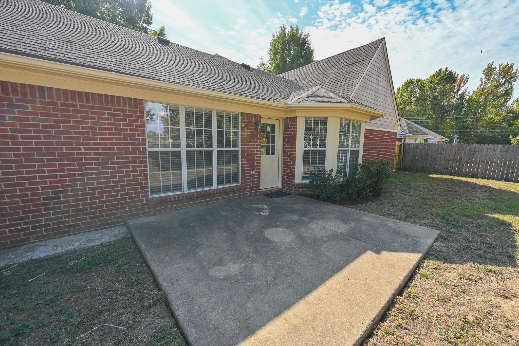 945 Lakemont Dr Property Photo 30