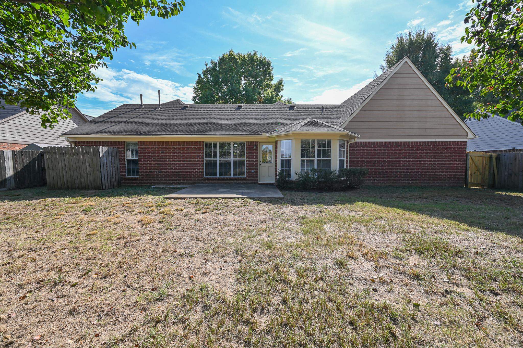 945 Lakemont Dr Property Photo 35