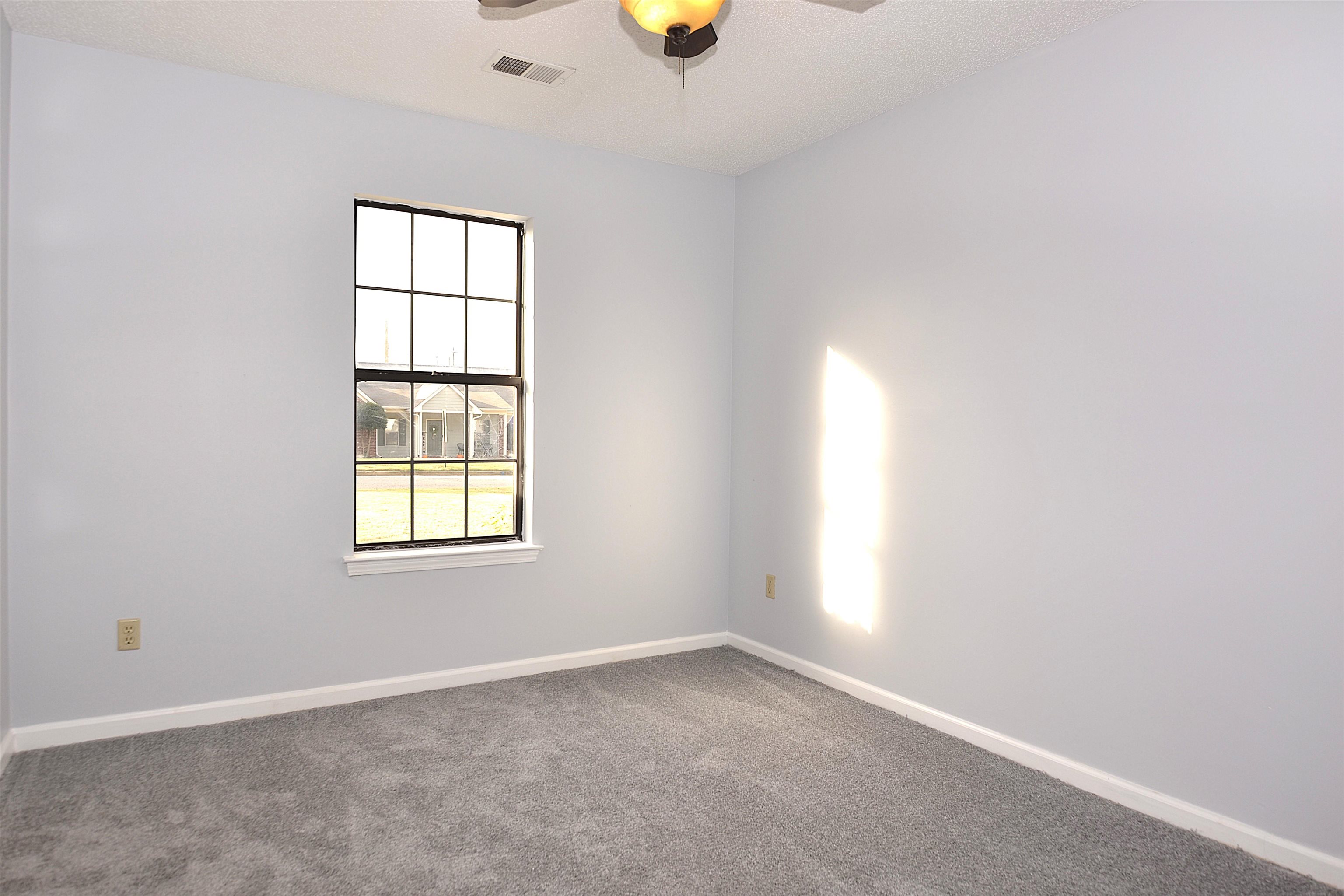 7076 Maplewood Dr Property Photo 16