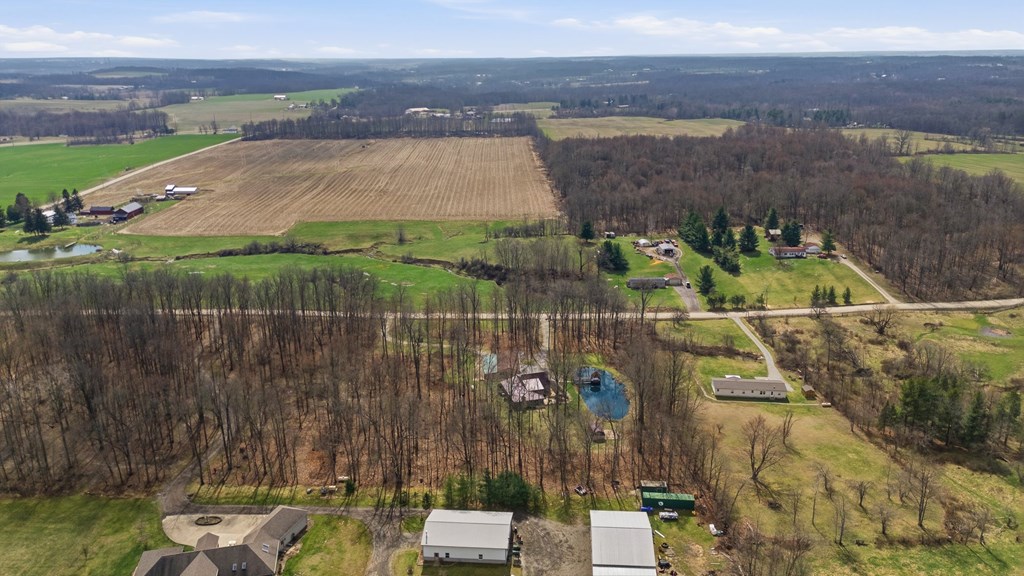190 County Rd 800 Property Photo 56
