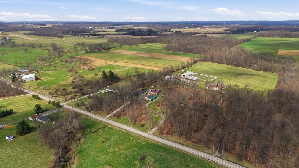 190 County Rd 800 Property Photo 60