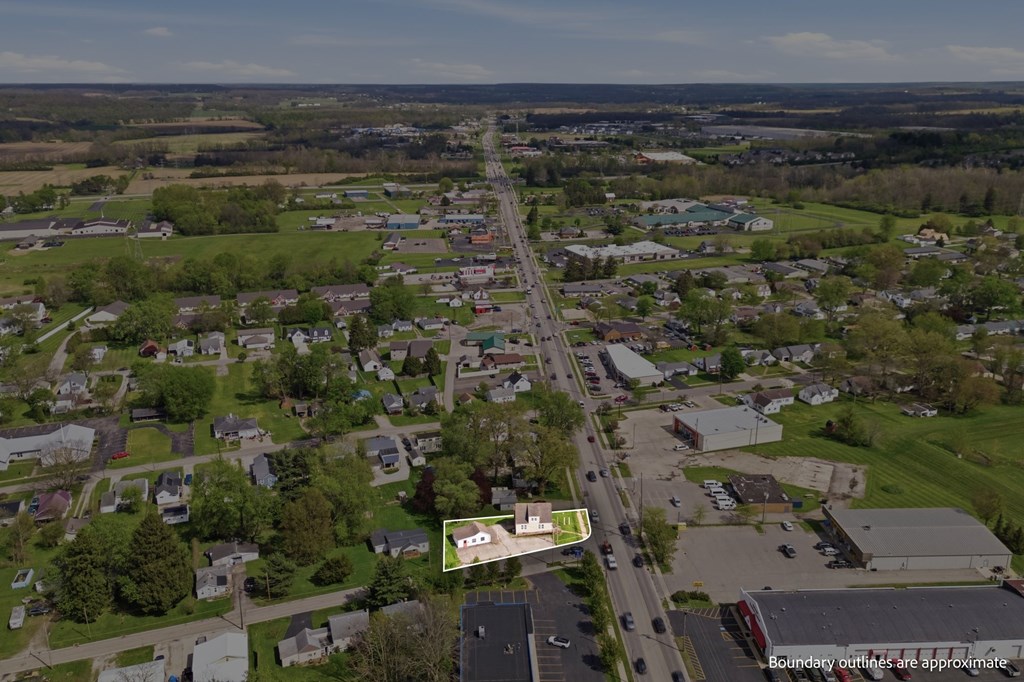 900 E Main St Property Photo 21