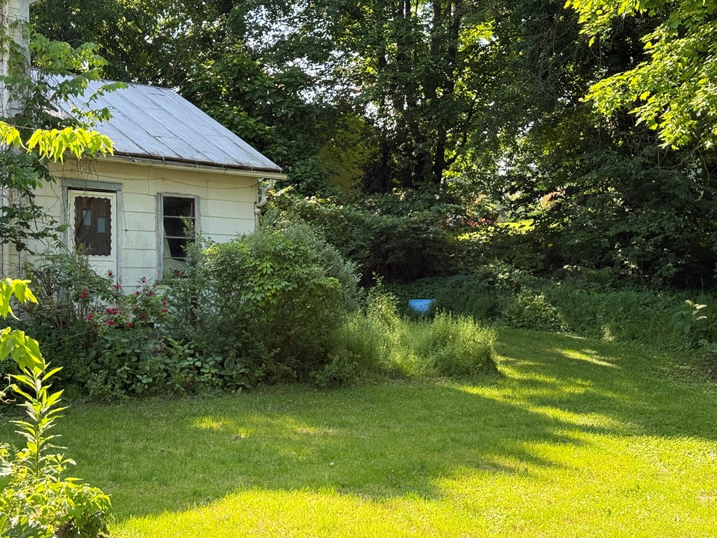 59 Maine St Property Photo 5