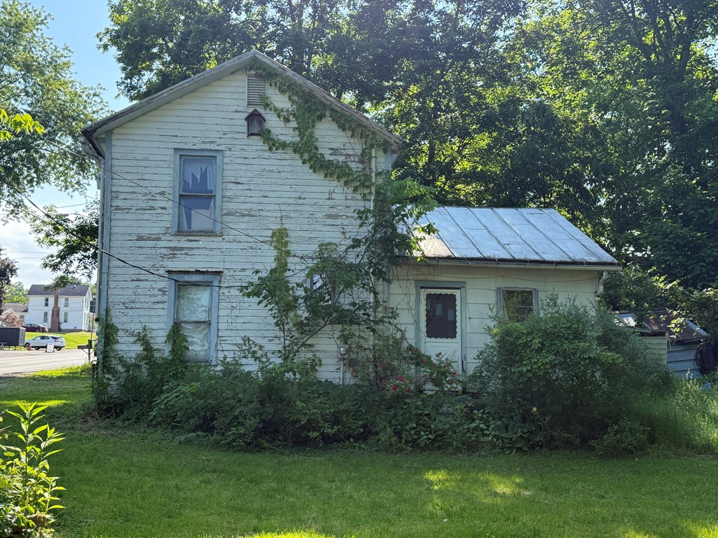 59 Maine St Property Photo 7