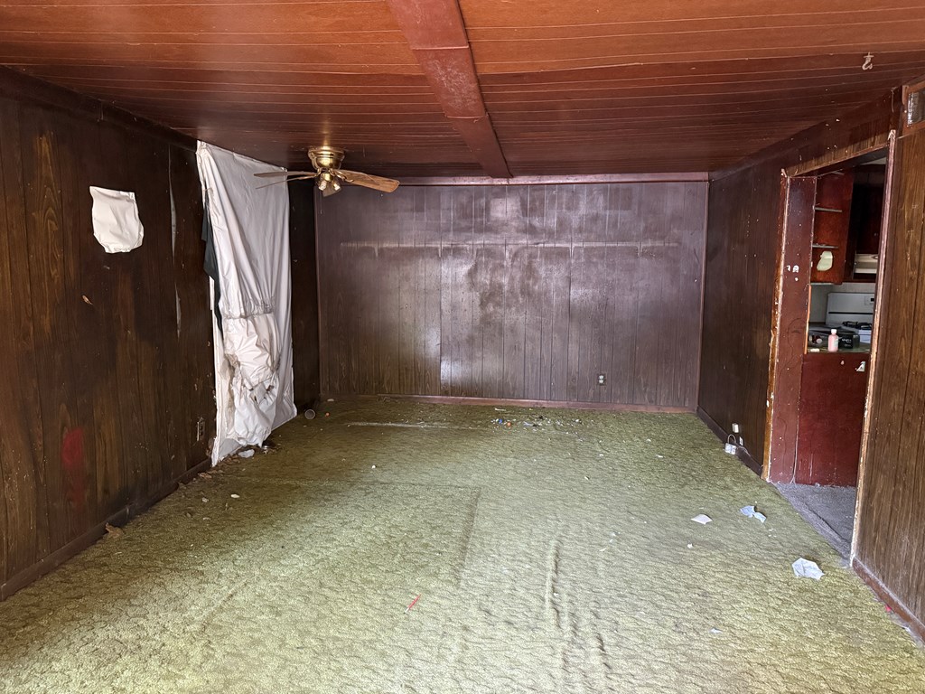 59 Maine St Property Photo 9