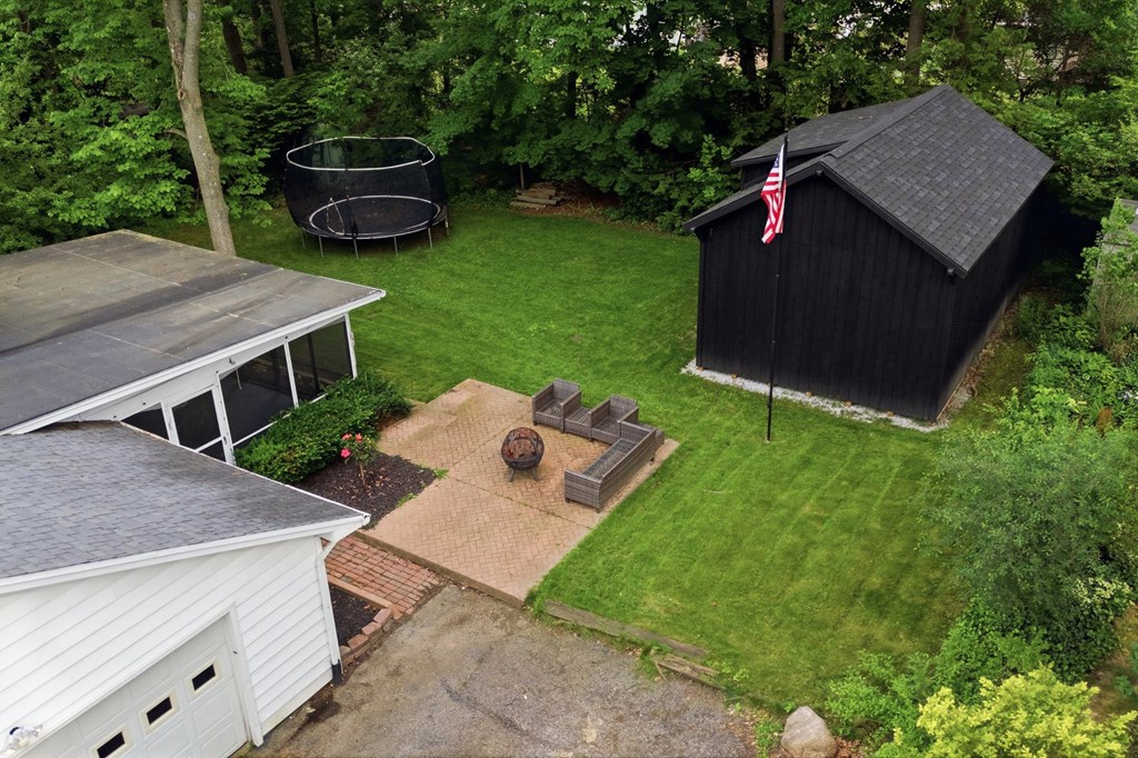 807 Hillcrest Dr. Property Photo 25