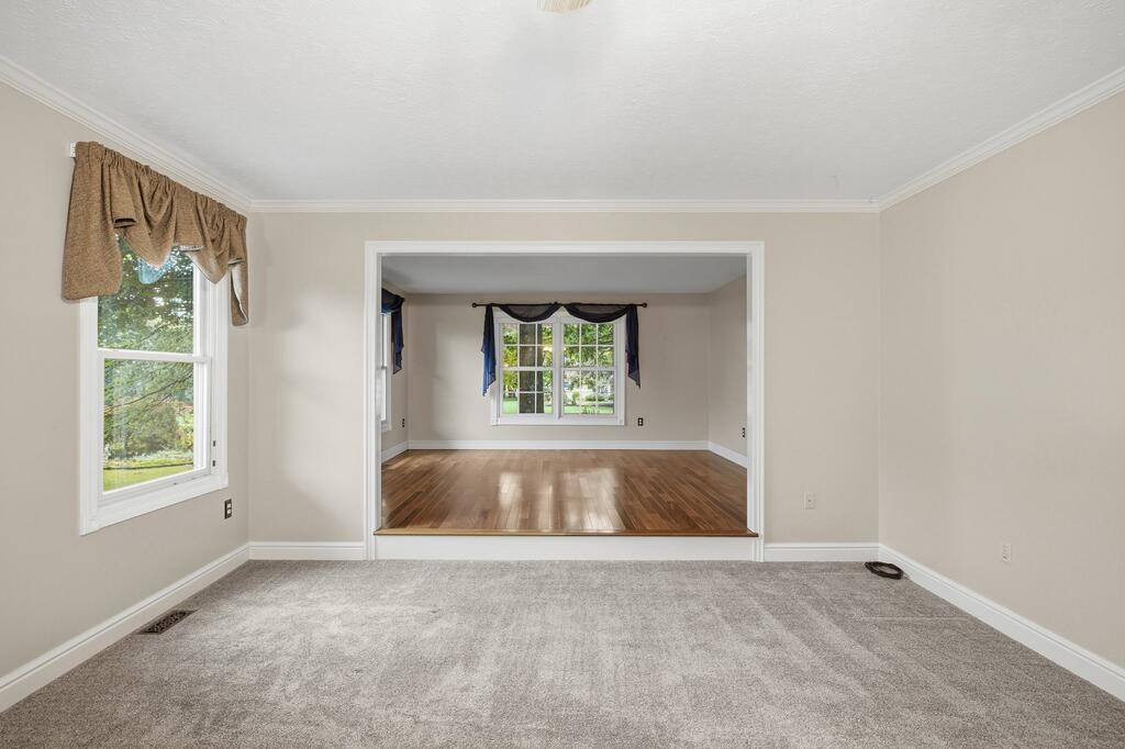 2316 Woodview Ct. Property Photo 7