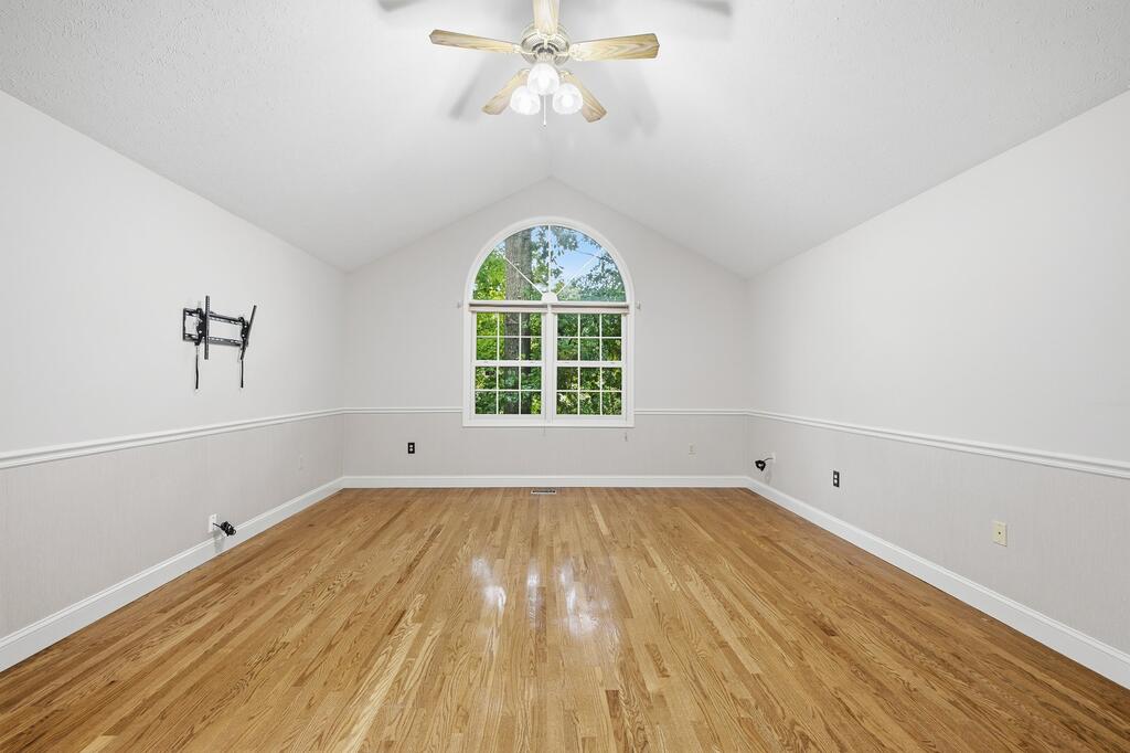 2316 Woodview Ct. Property Photo 16