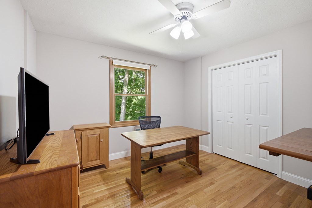 2316 Woodview Ct. Property Photo 19