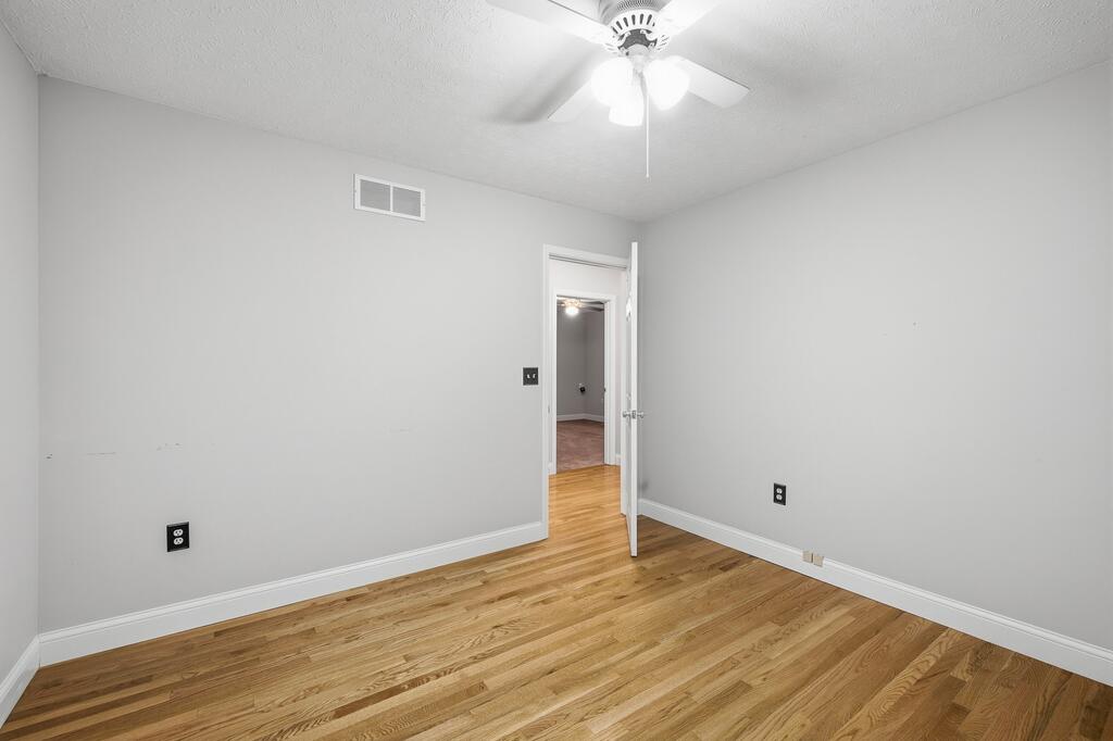 2316 Woodview Ct. Property Photo 22