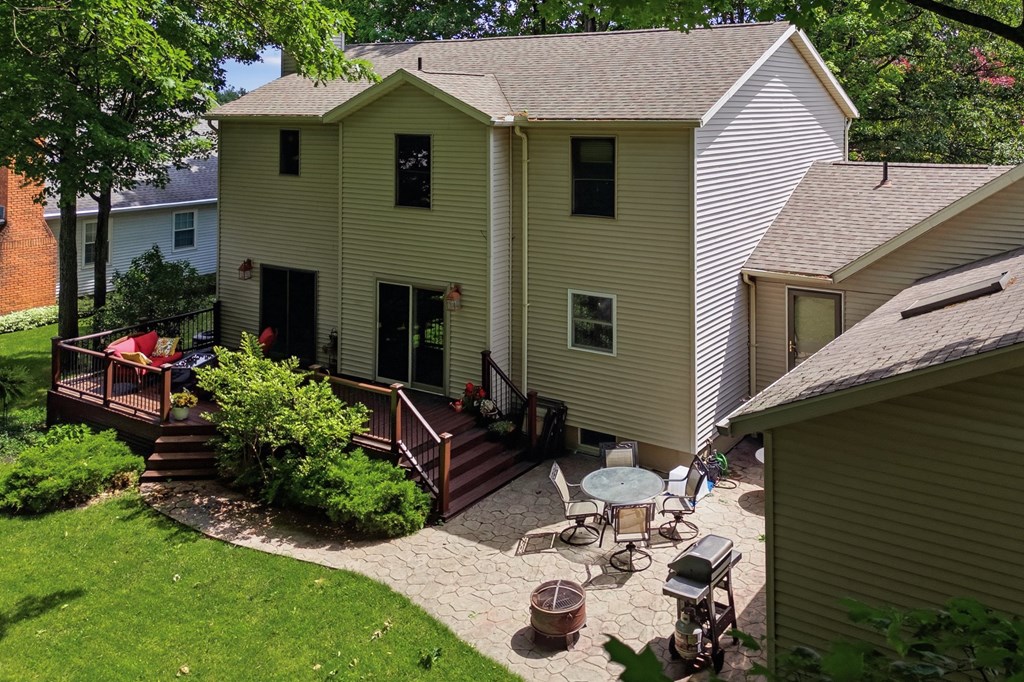 2316 Woodview Ct. Property Photo 23
