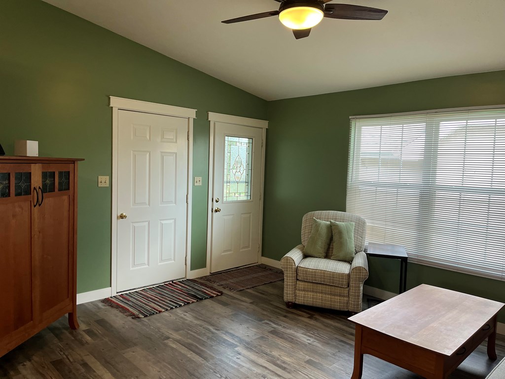 991 Nevin Street Property Photo 3