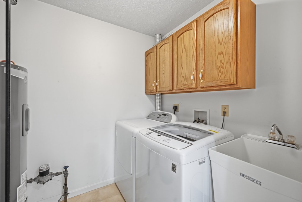 952 Oakbrook Dr Property Photo 10