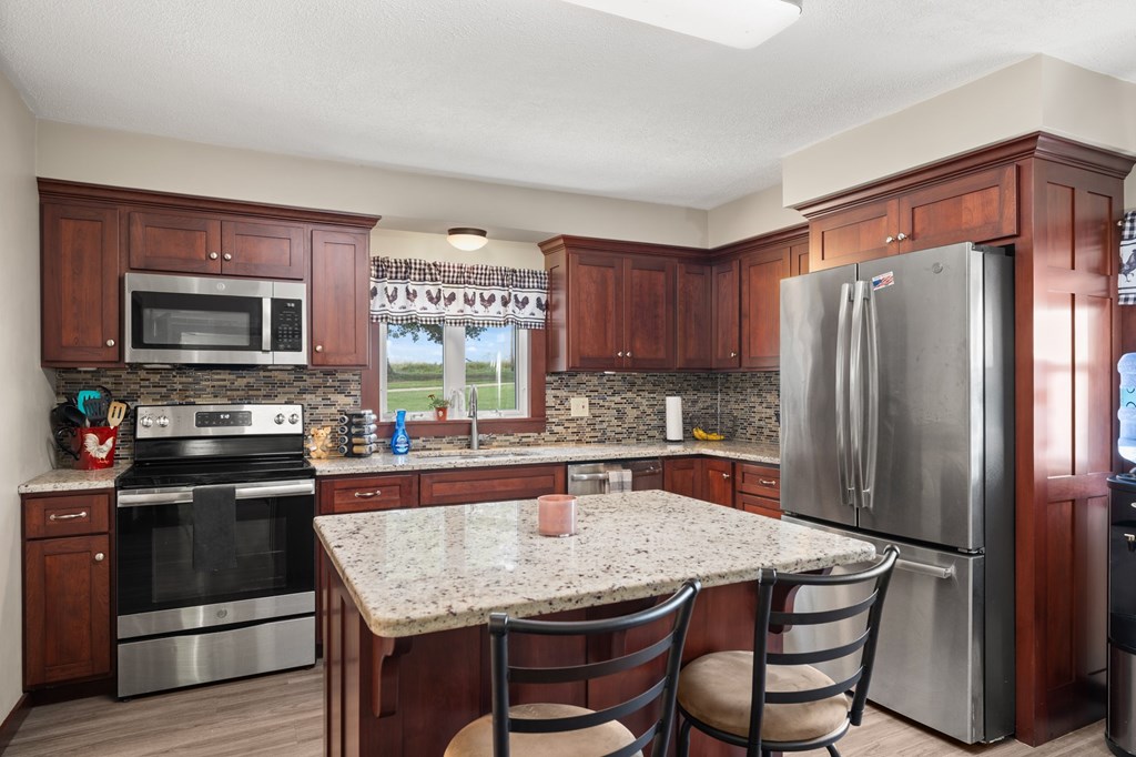 369 U.s. 250 Property Photo 5