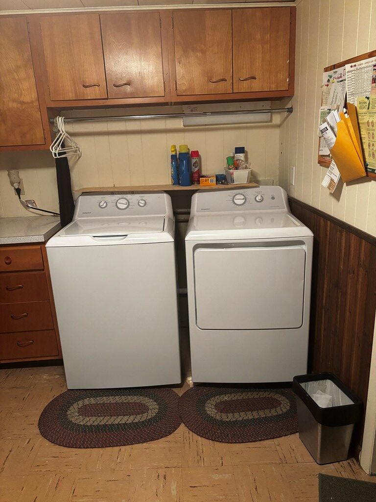 301 W Walnut St Property Photo 30