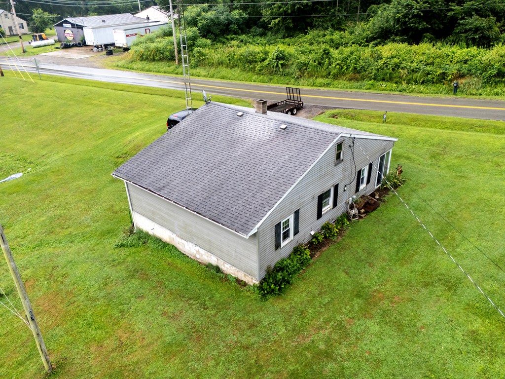 2579 County Road 1075 Property Photo 3