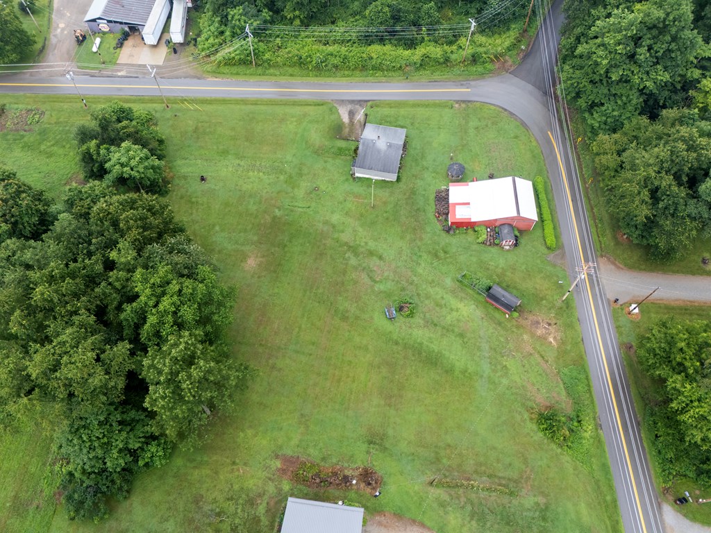2579 County Road 1075 Property Photo 5