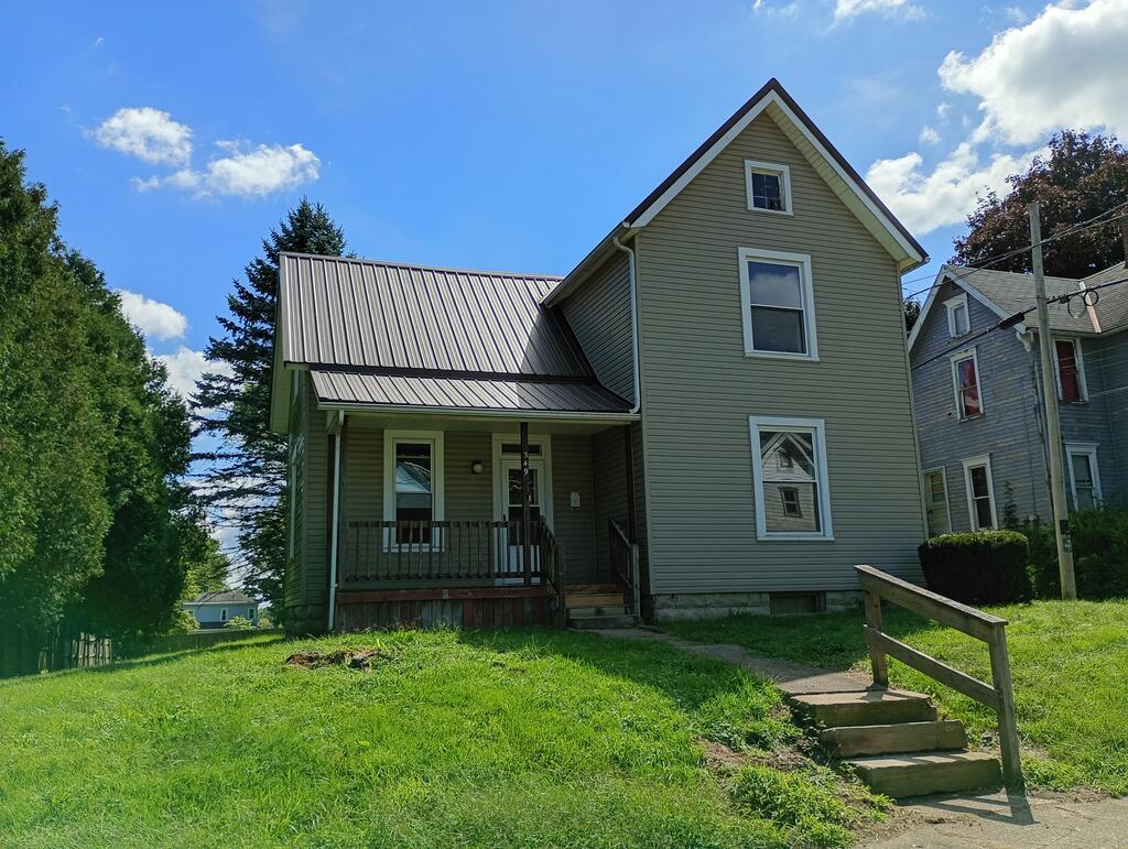 349 Hammond Ave Property Photo 1