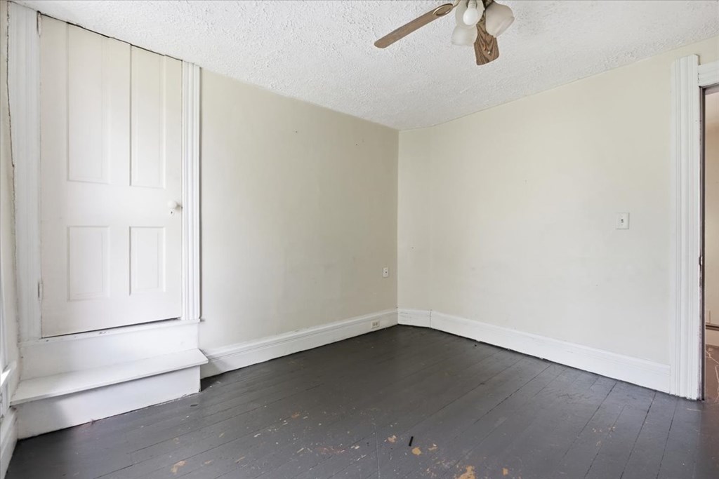 1276 Wolford Road Property Photo 16