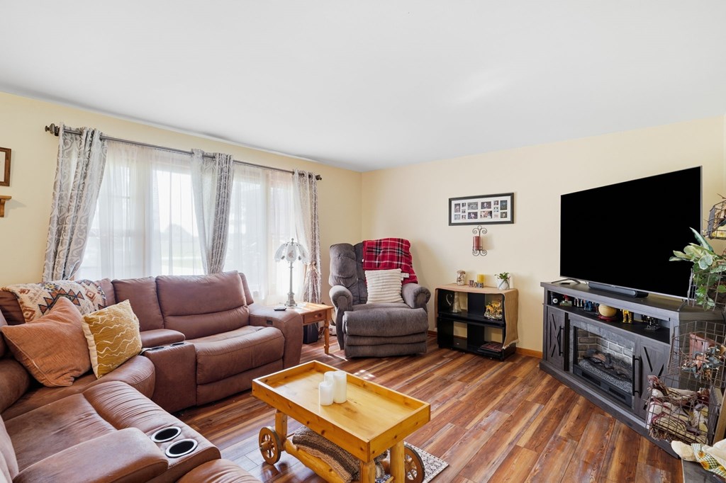 2638 Smith Road Property Photo 7