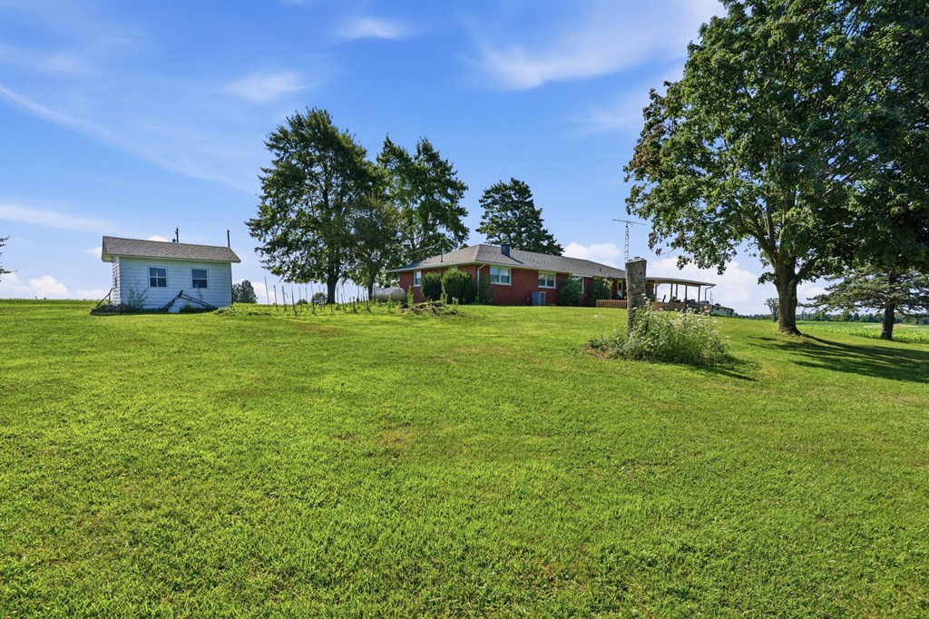 2638 Smith Road Property Photo 32