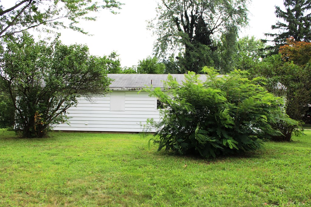 630 Fleming Falls Rd Property Photo 4