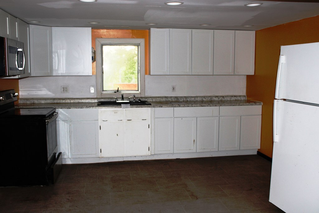 630 Fleming Falls Rd Property Photo 12