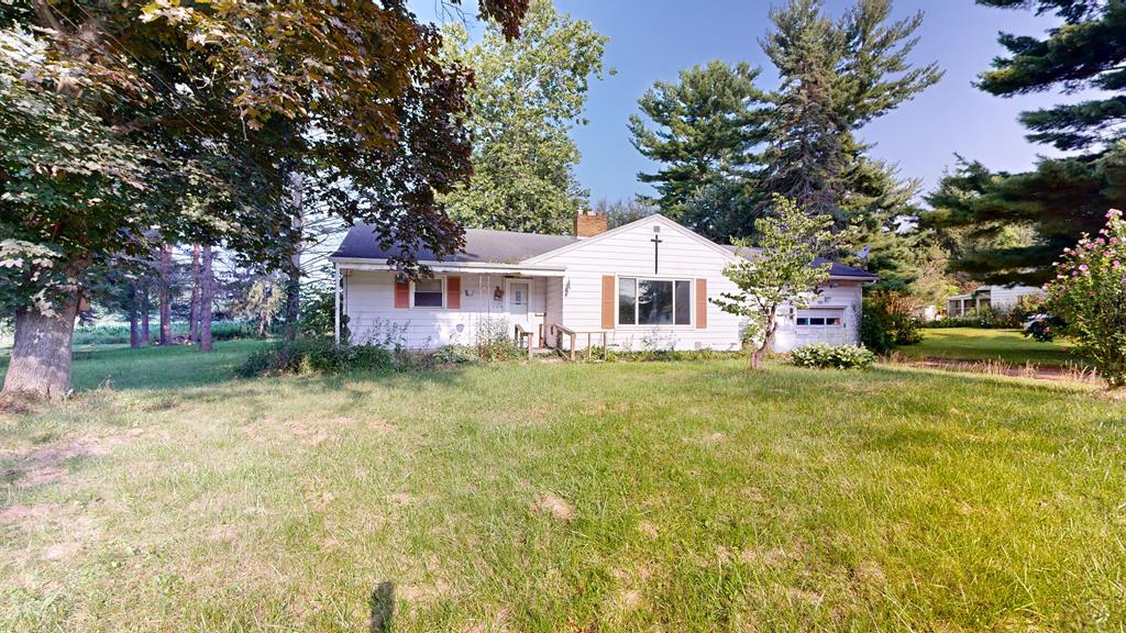 943 North Stewart Rd Property Photo 1