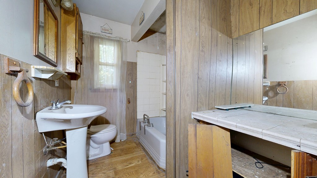 943 North Stewart Rd Property Photo 7