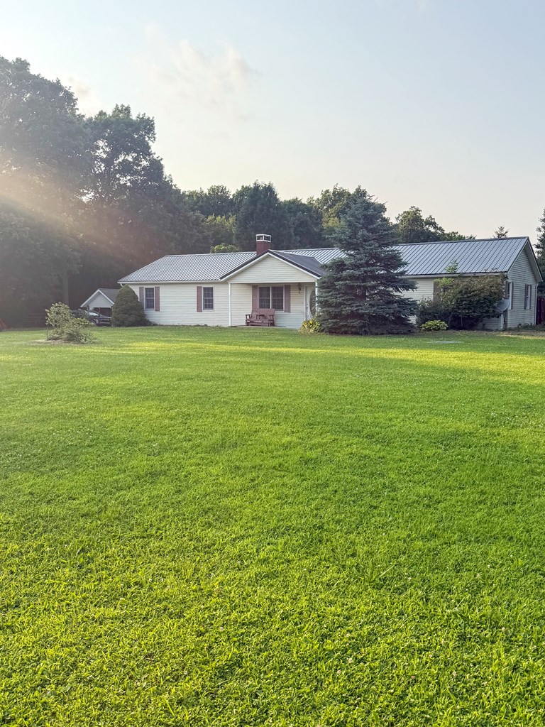 412 Lattimer Rd W Property Photo 39