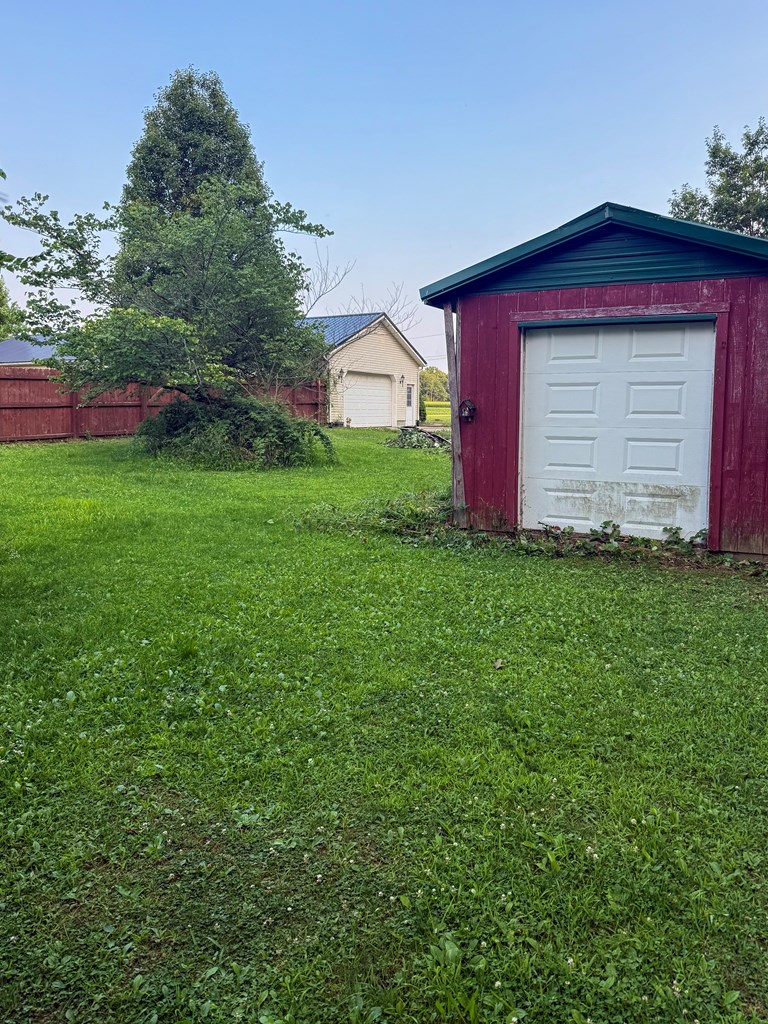 412 Lattimer Rd W Property Photo 42