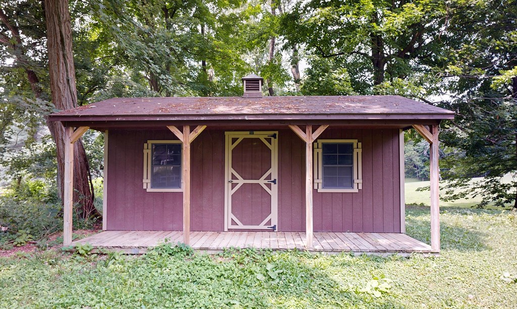 1400 Marion Ave Property Photo 32