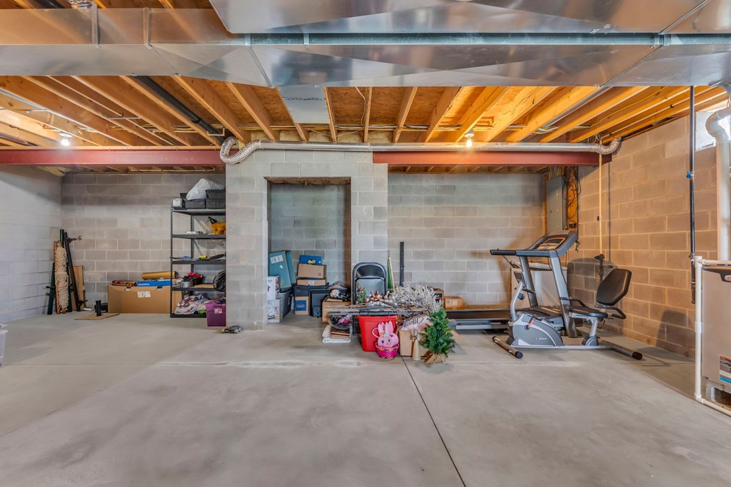 48 281 Property Photo 31