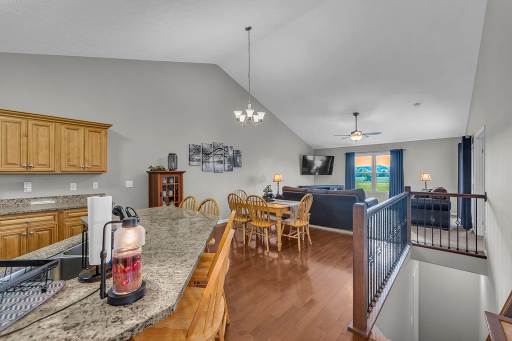 48 281 Property Photo 33