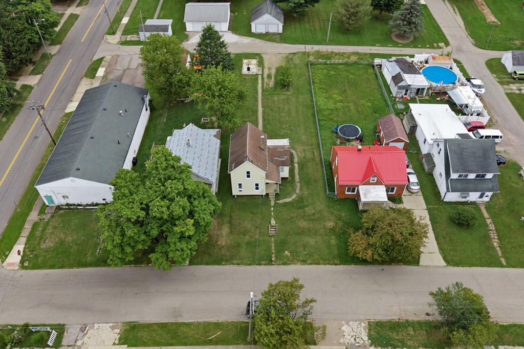 426 Fourth Ave. Property Photo 3