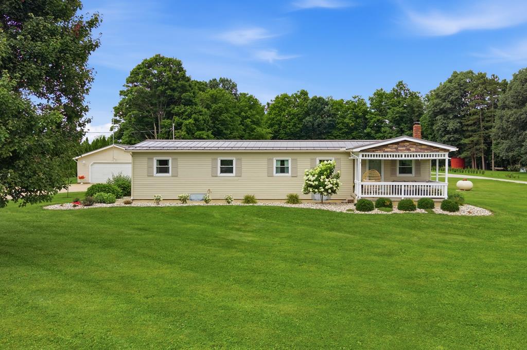 950 Mock Rd. Property Photo 1